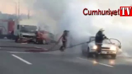 Hem otomobili yandı, hem dayak yedi