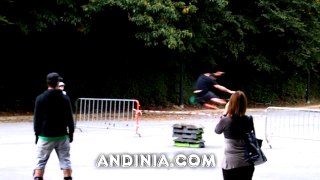 Salto con patines en linea - Jump to inline skates - Salto com patins