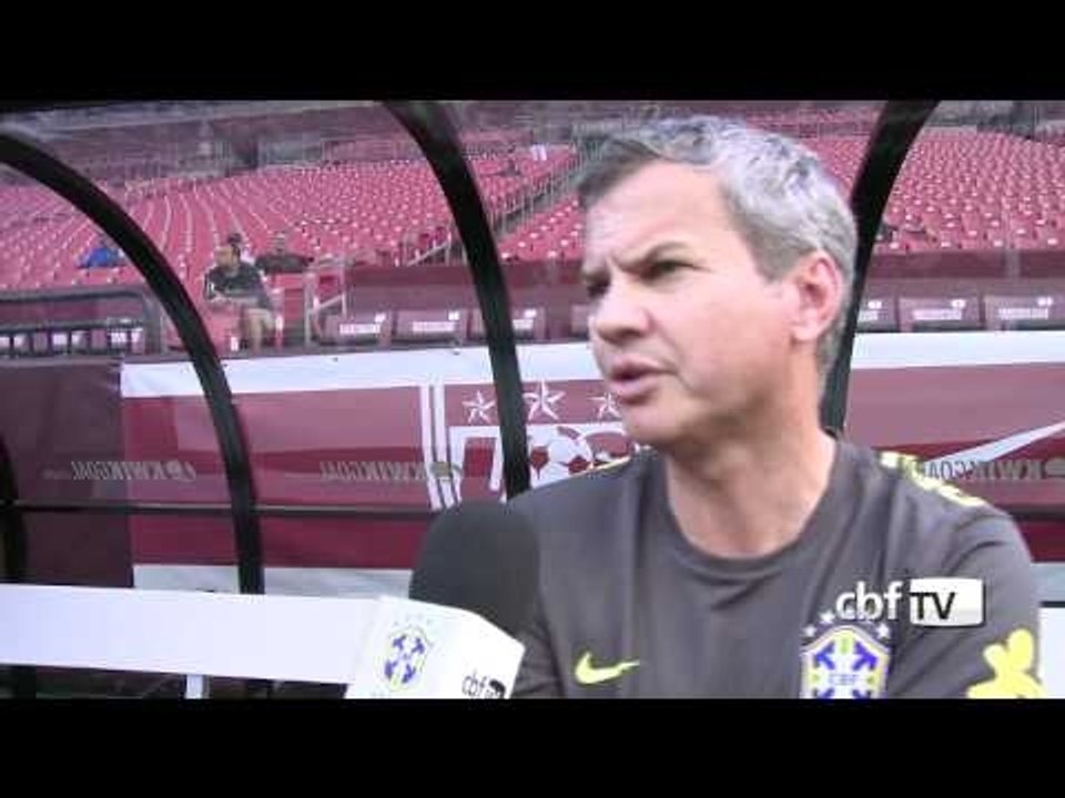 Conheça um pouco do trabalho do preparador físico Carlinhos Neves e do fisiologista Rogério