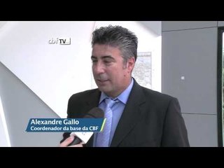Alexandre Gallo celebra a estreia da nova Granja Comary com a Seleção Sub-17