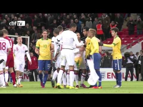 Em Wembley, homenagem às vítimas da tragédia de Santa Maria antes de Inglaterra x Brasil