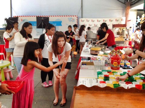 Redwoods Advance Pte Ltd Singapore and Cancer Society come together for Gift of Hope Carnival