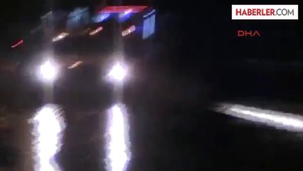 Kırklareli'nde Dün Gece Etkisini Gösteren Sağanak Yağmur Yağışı Kısa Sürede Cadde ve Sokakları Göle...