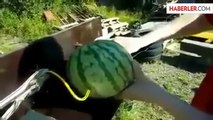Elektrik Verilen Karpuz Bomba Gibi Patladı