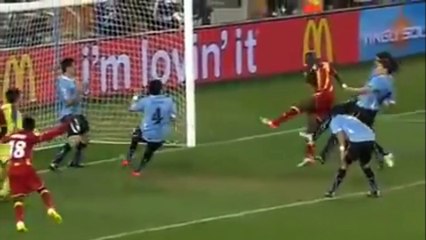 Luis Suarez, d'attaquant à gardien de but