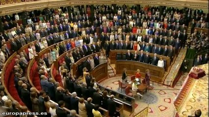 Felipe VI jura fidelidad a la Constitución