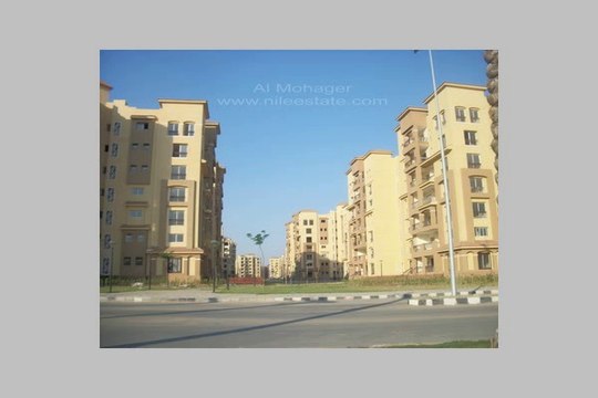 شقة رائعة للبيع بالمنطقة الآولى مدينتى