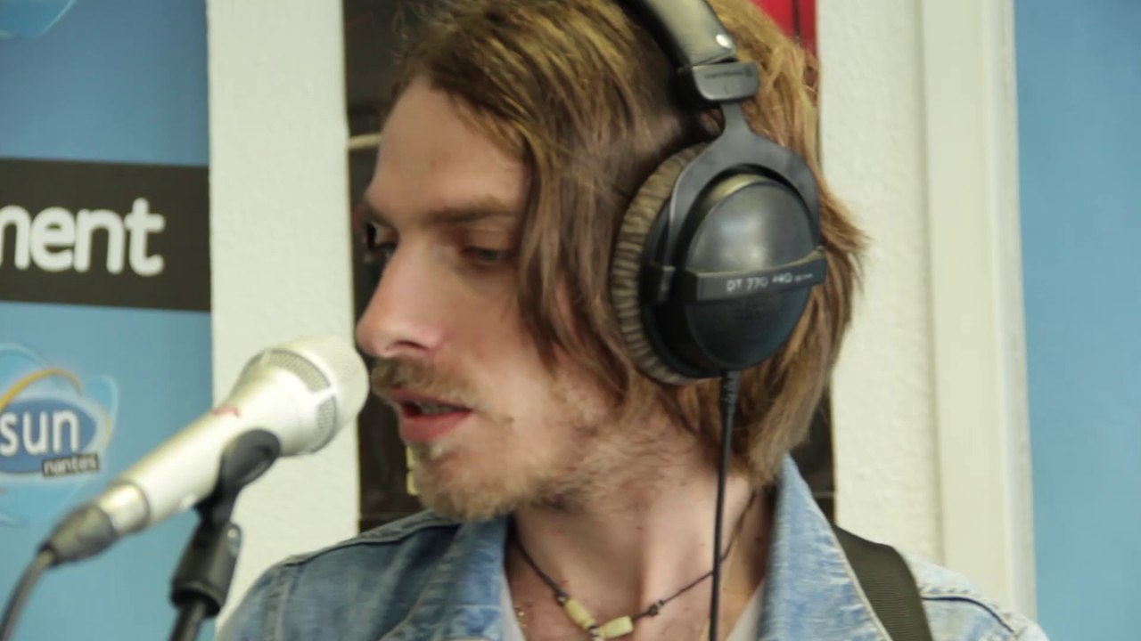 Roman Electric Band - Hot Water