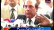 Lahore - Peoples Party leader Latif Khosa talking to media