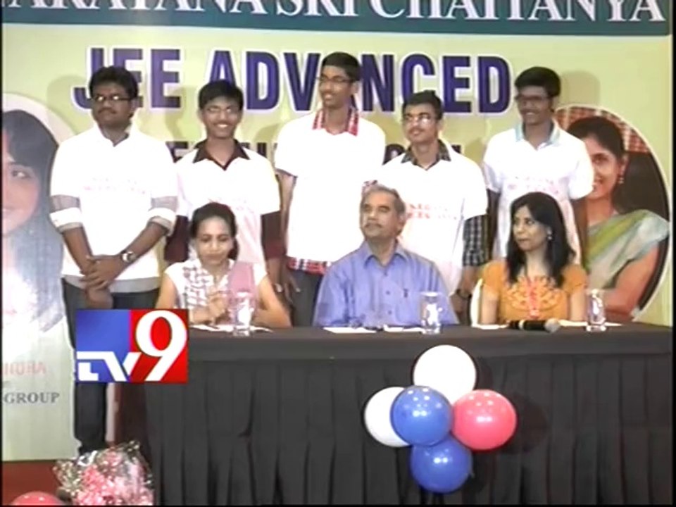 Sri Chaitanya and Naraya students sweeps in IIT-JEE results