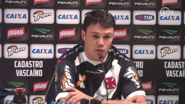 O Gladiador chegou! Vasco apresenta atacante Kléber