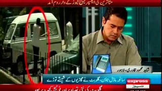 Public exposed Punjab Police loating shops activity in lahore