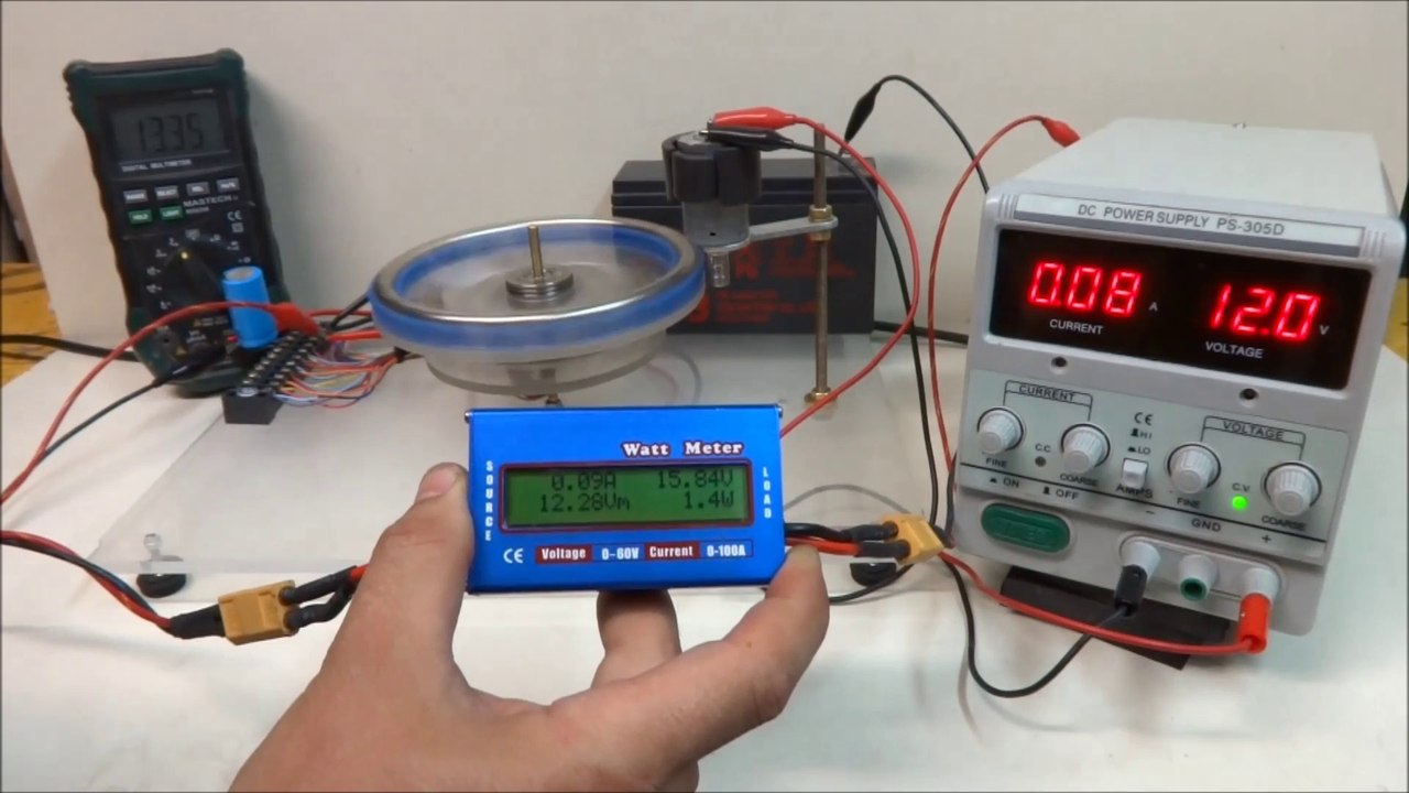 Self Oscillating Magnet Motor Charging Battery