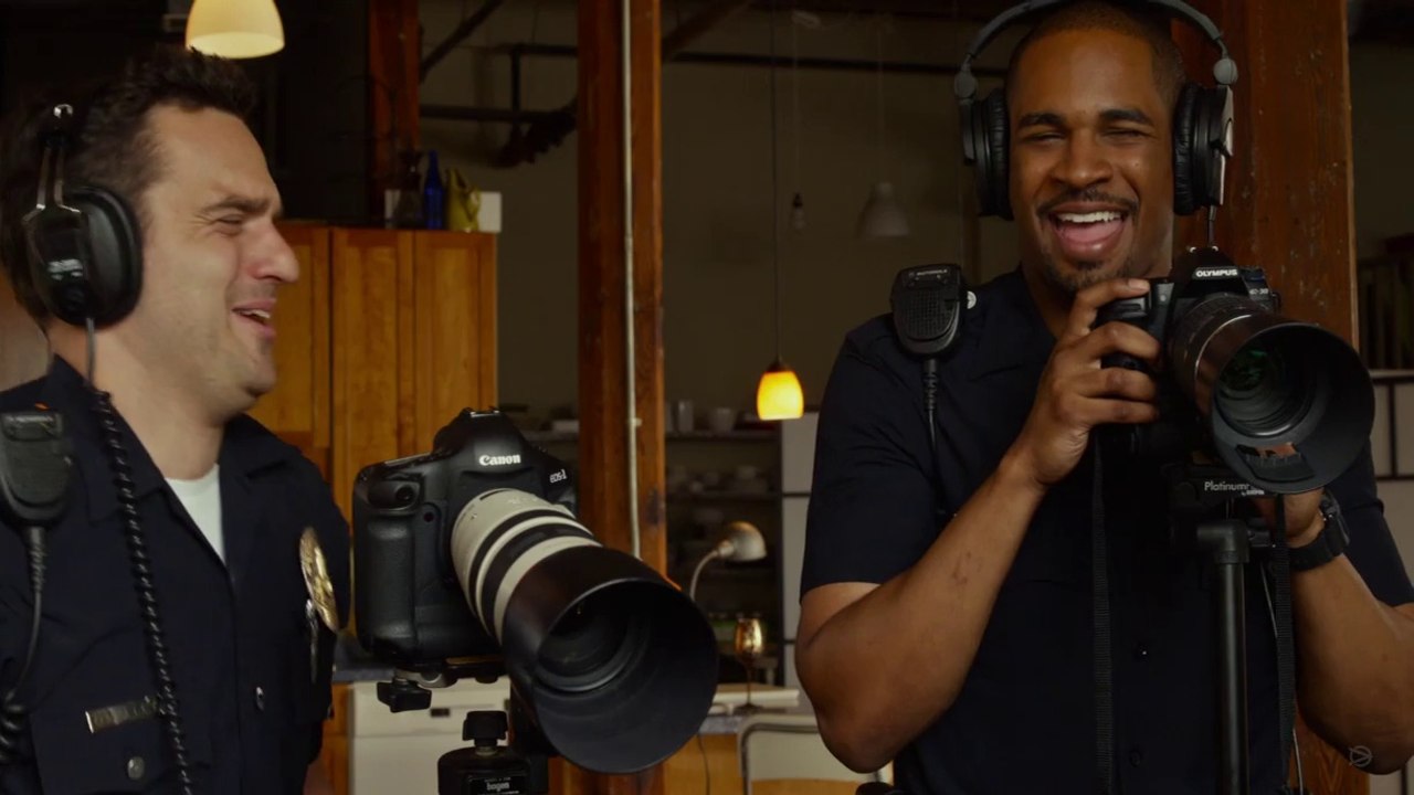 Let's Be Cops - Trailer 2 for Let's Be Cops