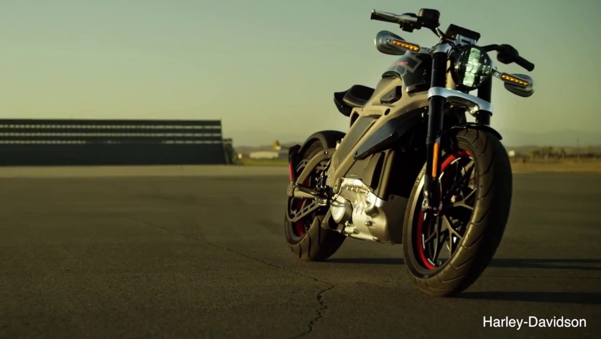 Harley Davidson Makes Its First Electric Motorcycle