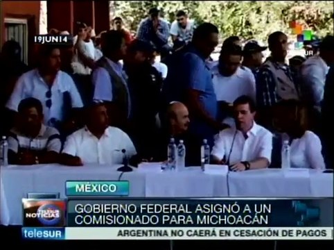 México: renuncia gobernador de Michoacán por motivos de salud