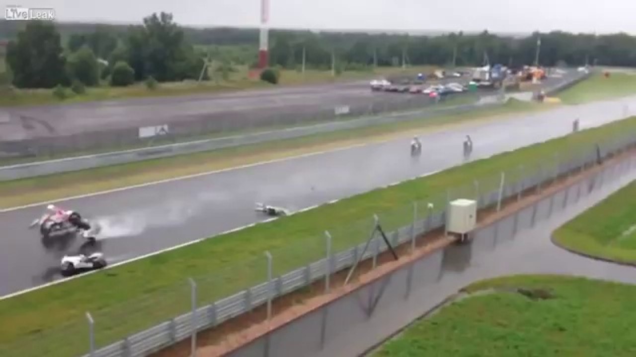 CRASH : L'accident mortel du pilote Andrea Antonelli ! a voir