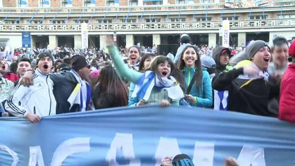 Uruguai segue vivo e anima torcida