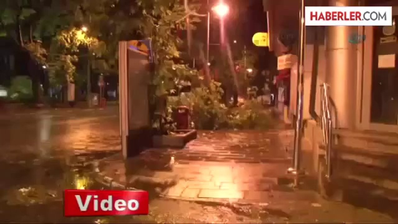 Zonguldak'ta Şiddetli Lodos Çatıları Uçurdu