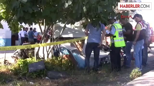 Otobüs ile Otomobil Kavşakta Çarpıştı: 2 Ölü
