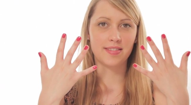 Comment poser du vernis semi-permanent toute seule ?