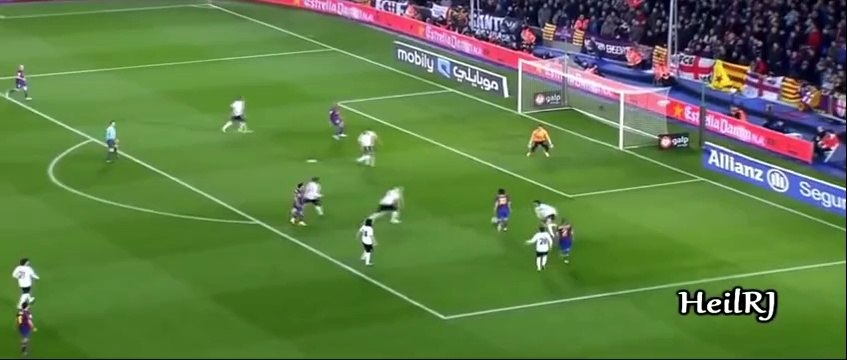 Diego Maradona vs Lionel Messi ● Argentine DNA Skills