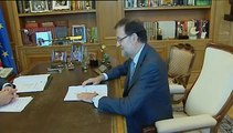 Felipe VI y Rajoy comparten satisfacción por el desarrollo de la proclamación