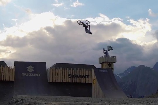 Suzuki presents Nine Knights MTB 2014 100% GoPro Moment with Tobi Wrobel - MTB