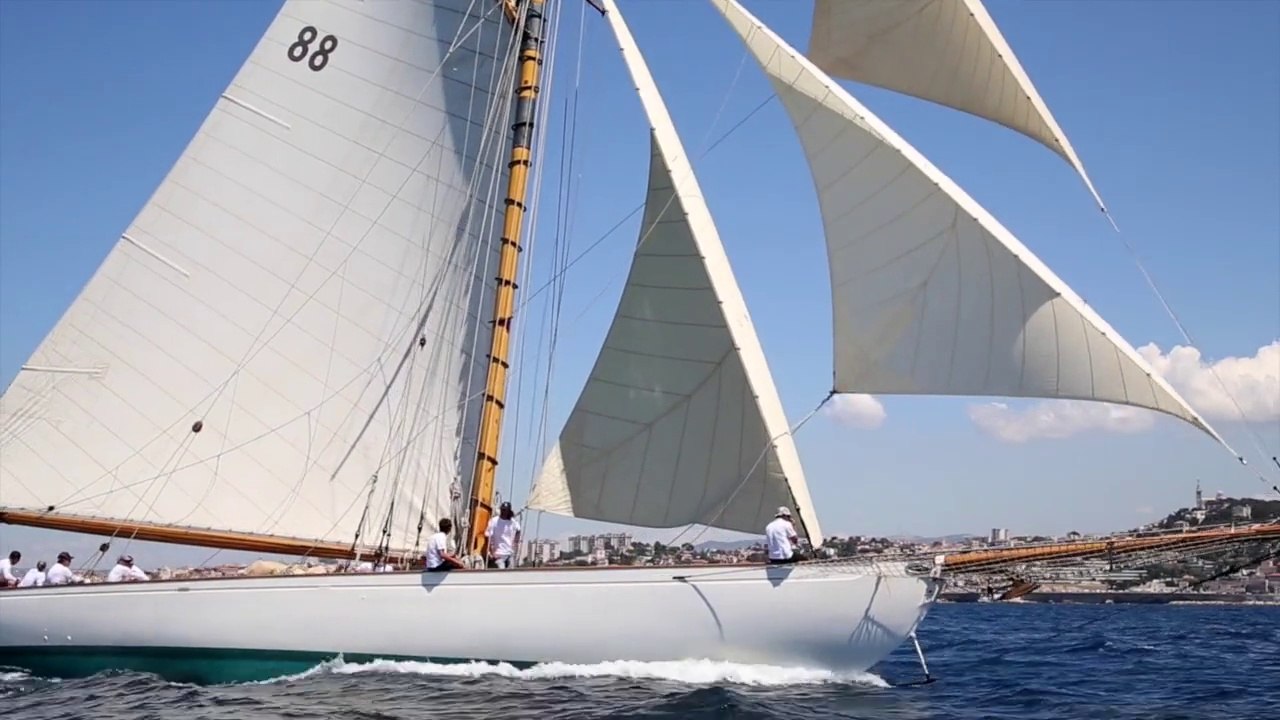 Marseille : les vieux voiliers subliment la rade