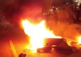 Protesters Burn Barricades in São Paulo