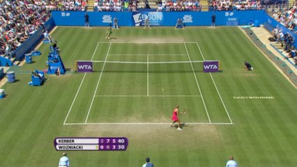 La Kerber in rimonta sulla Wozniacki ad Eastbourne