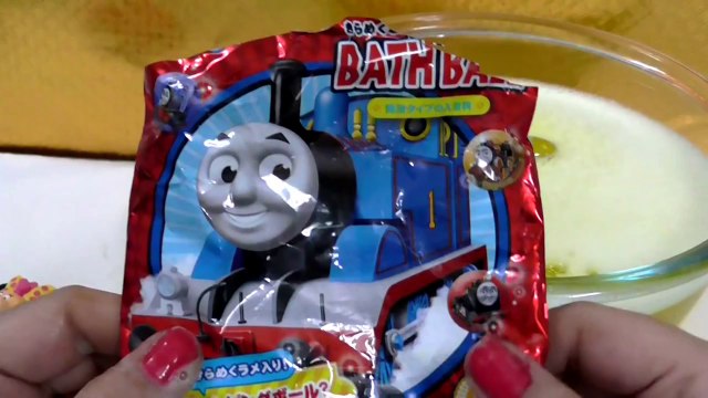 Thomas & Friends Bath Balls Surprise きかんしゃトーマス　バスボール THOMAS & FRIENDS Bubble Bath Bomb
