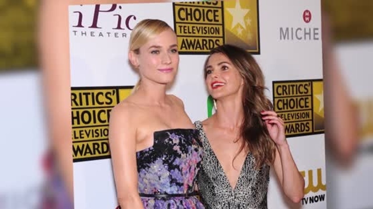Die Stars glänzen bei den 2014 Critics Choice Awards
