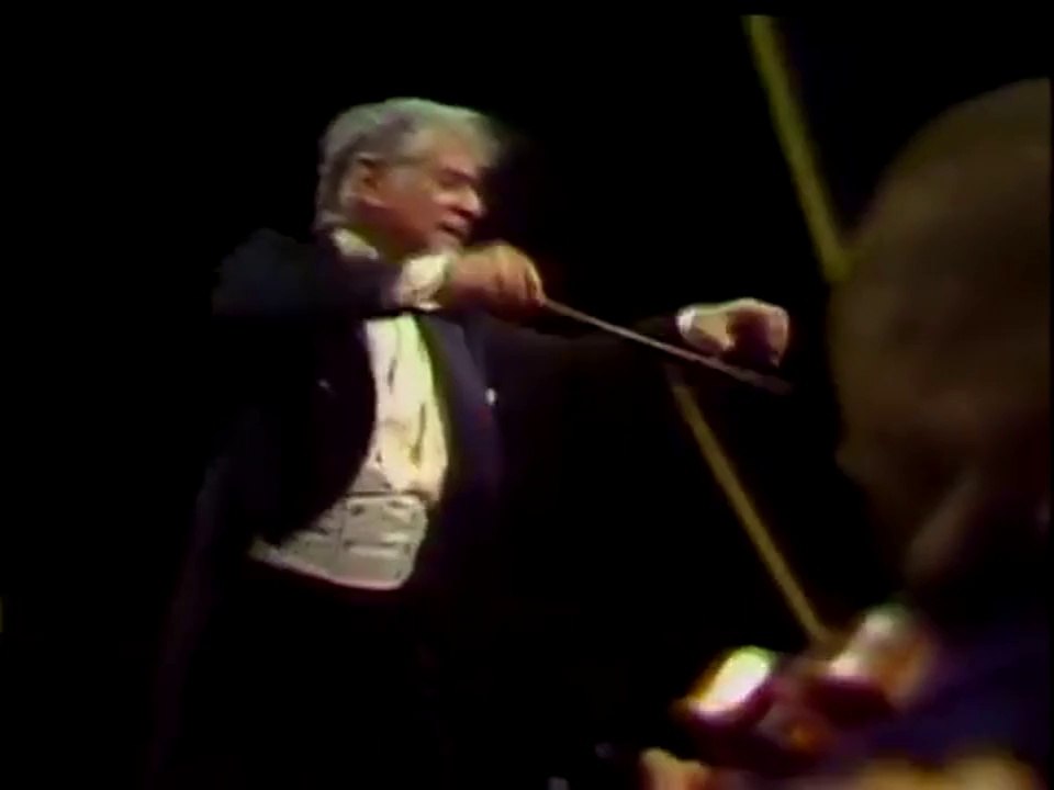 MAURICE RAVEL: La Valse (Leonard Bernstein)
