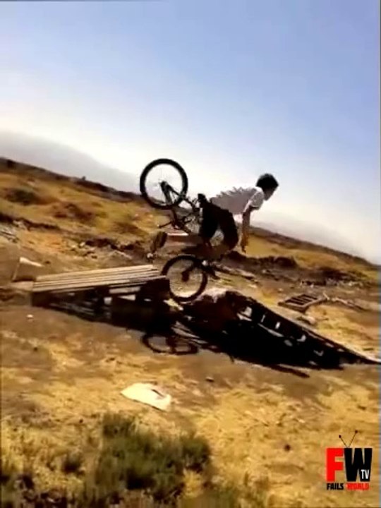 Ramp Jump turn into faceplant - Fails World