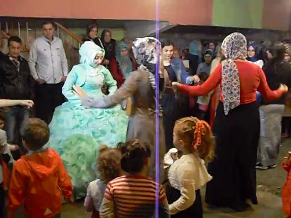 20.06.2014. Derya Kina. ( Eski muhtar A. kandemir kizi. ) 010