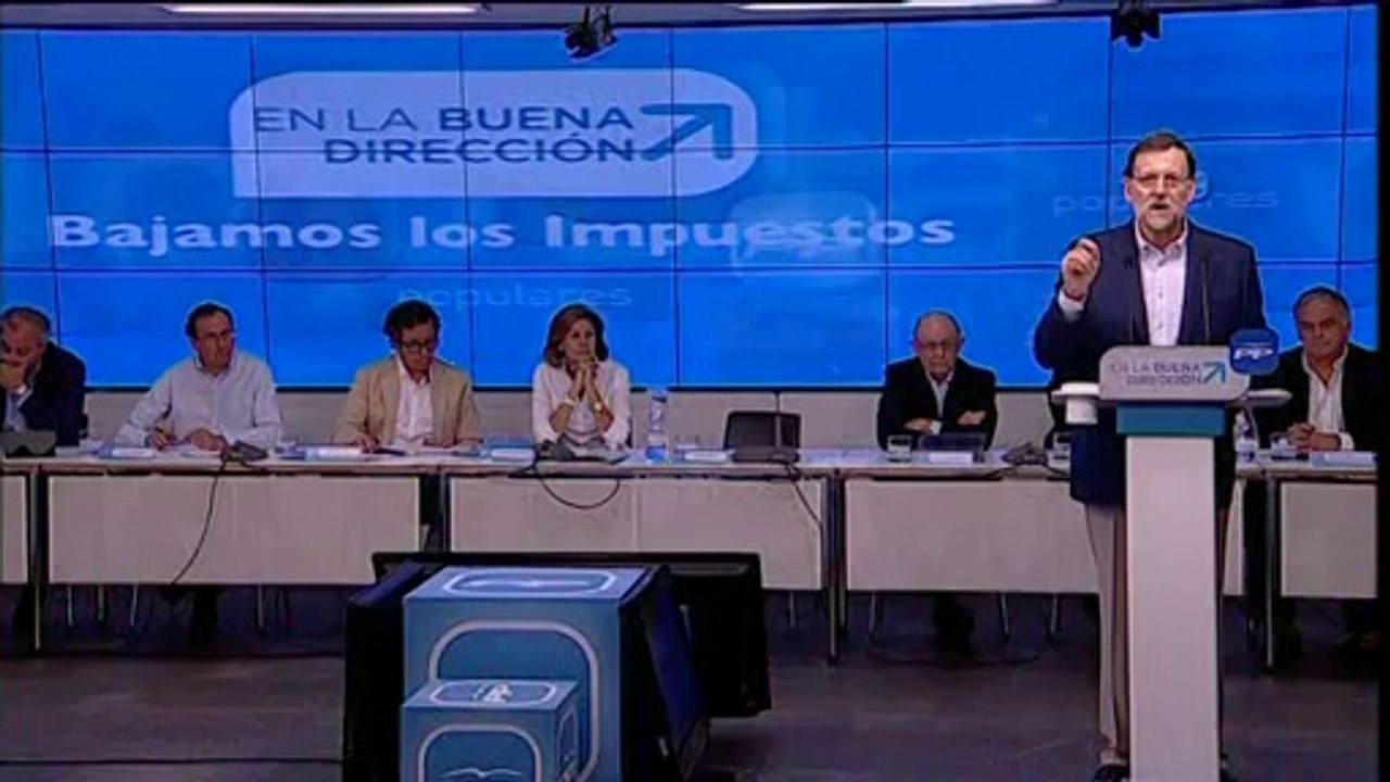 Rajoy dice que con la reforma fiscal cumple su promesa de bajar los impuestos