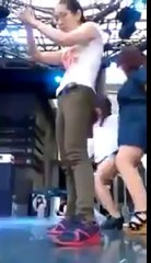 Bu kiz Salak Olmali:D