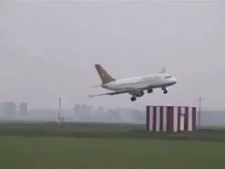 aeroplane landing