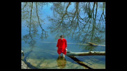 Portrait Elina Brotherus - France(s) territoire liquide