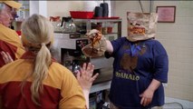 Melissa McCarthy Robs a Restaurant in TAMMY - Movie Clip ('I Do Like Apple')