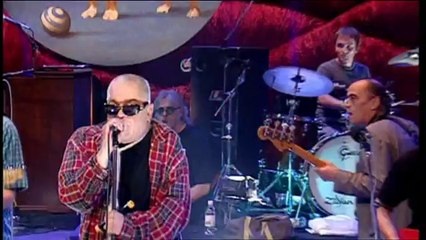 Blondie, Joe Strummer, Ian Dury, Sonic Youth, Johnny Cash, Bowie. (Jools Holland show). - YouTube