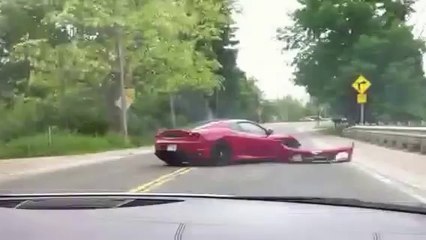Ne jamais faire le kéké avec une Ferrari de location