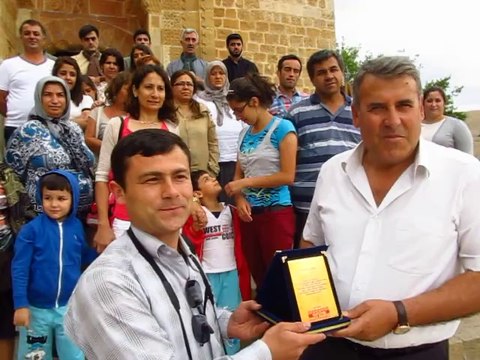 ANTALYA-DAİMA TUR SAHİBİNE PLAKET AFŞİN HABER MERKEZİ-HALİL DEMİR