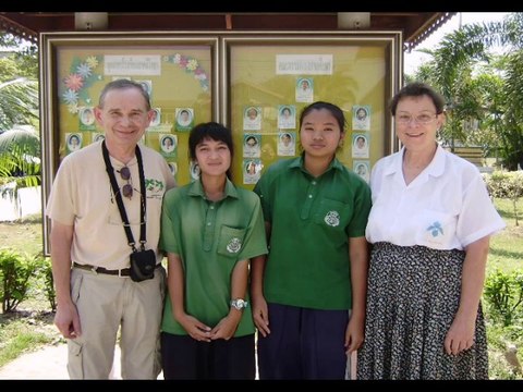 2014 Diaporama Notre filleule de Thaïlande Tanattha 2001-2011