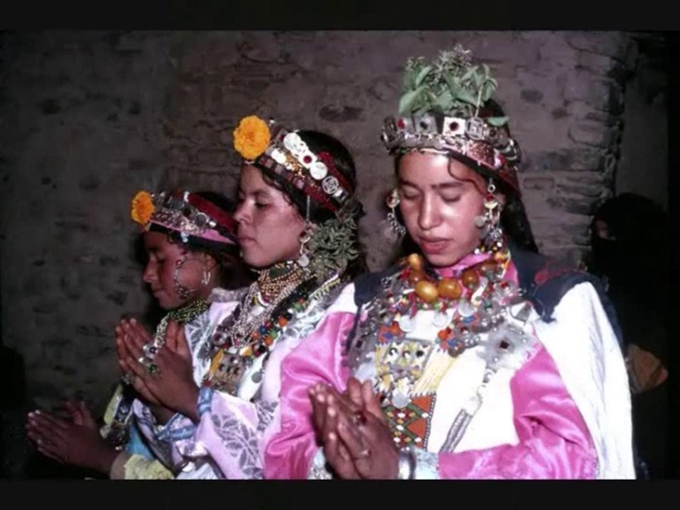 MAROC 1974 : "Voyage au Pays Merveilleux" (version 2014 améliorée)