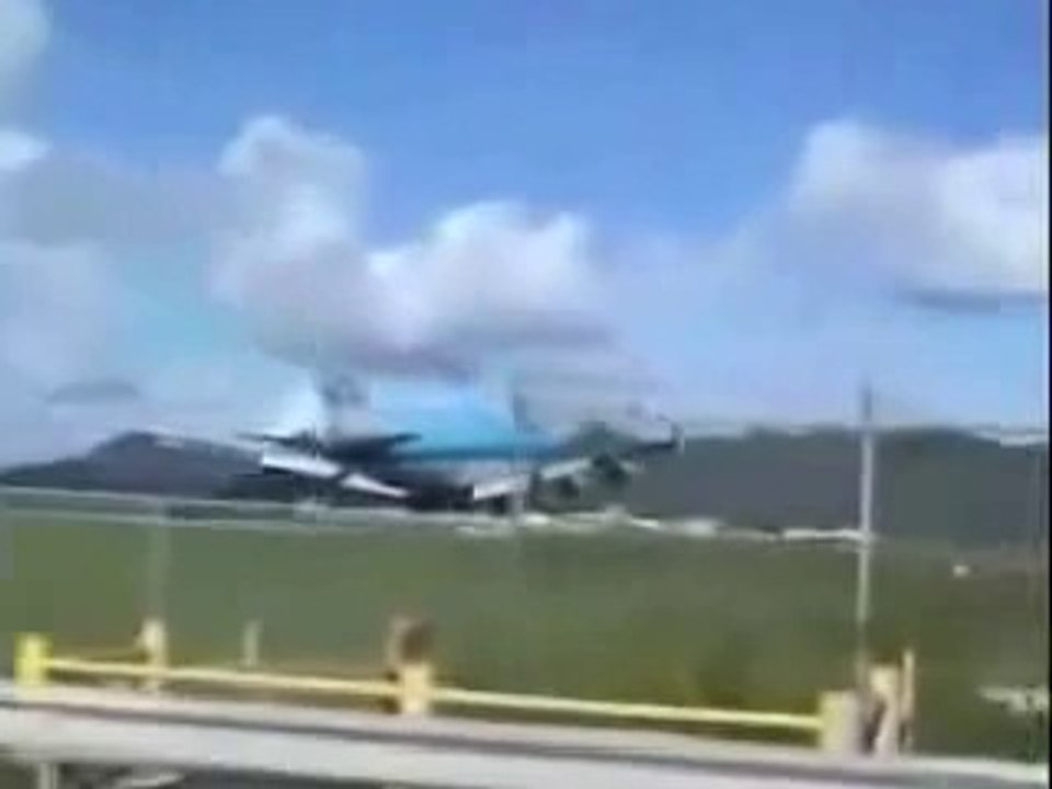 aeroplanes funny and laugh vedios. Best and best see must