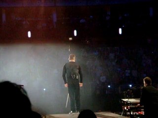 Robbie Williams - Not Like The Others (end)