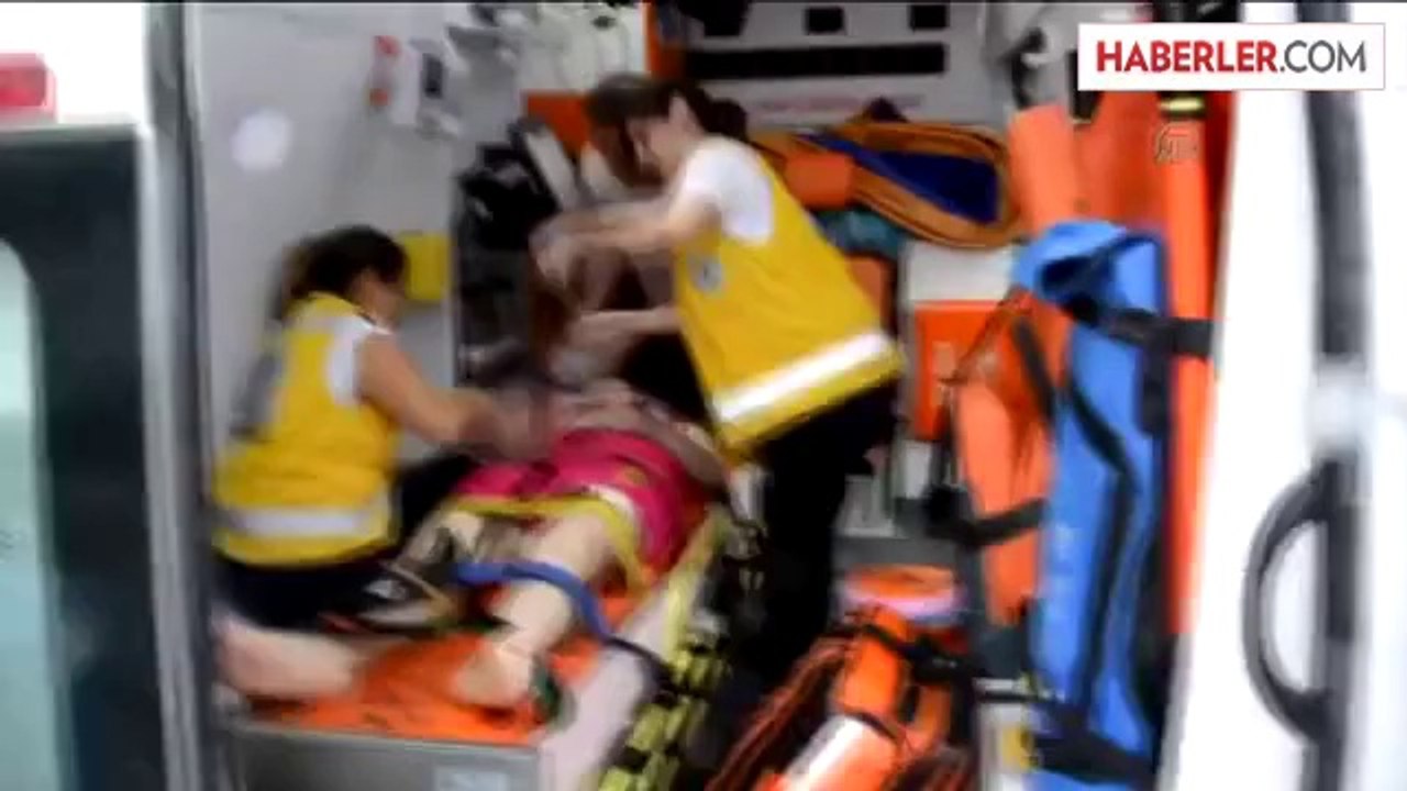 İki kız kardeş, boğulmaktan kalp masajıyla kurtarıldı -