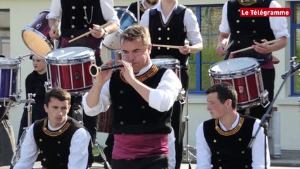 Beuzec (29). La fête de la musique sous le soleil